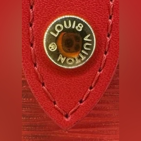 Louis Vuitton Red Translucent Epi Plage Pochette - Picture 9 of 9